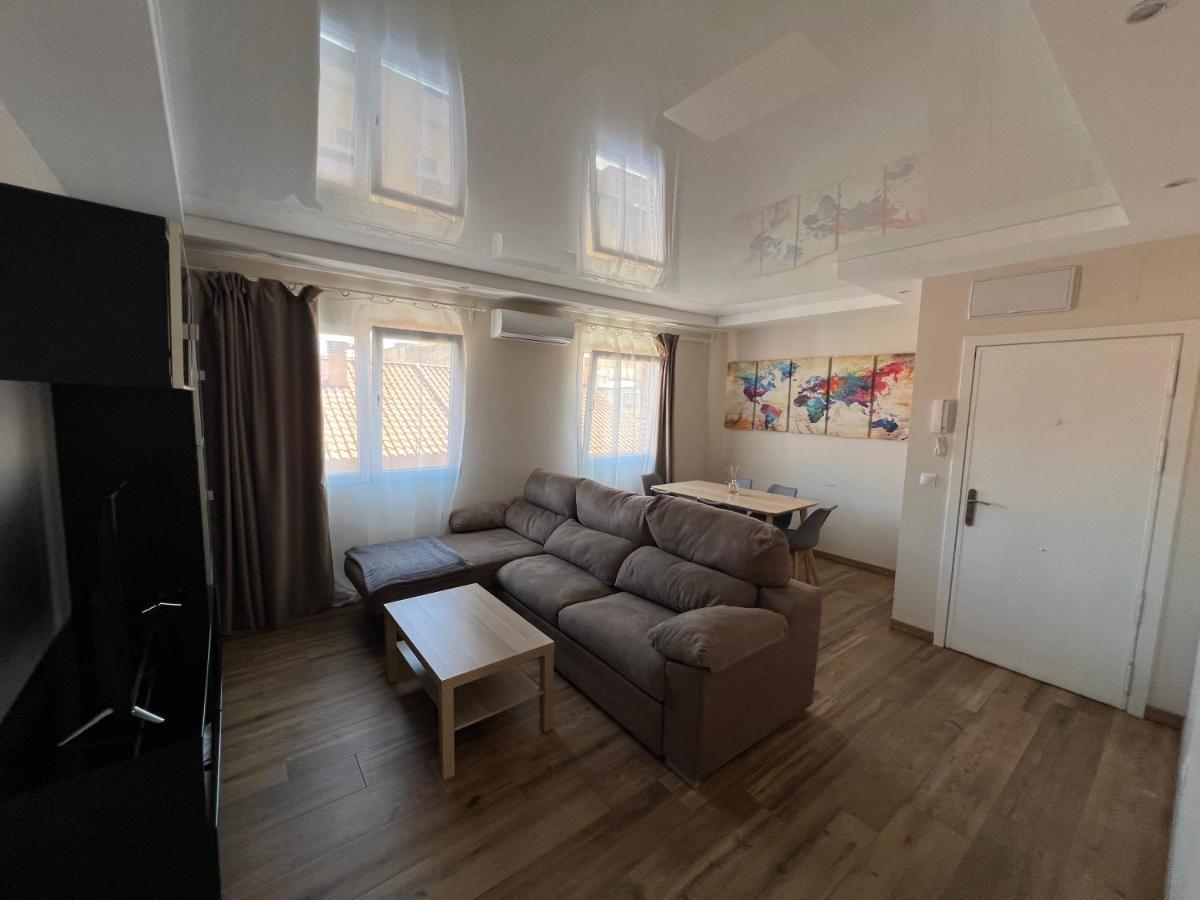 Genuar Apartments Malaga Center. Free Parking Экстерьер фото