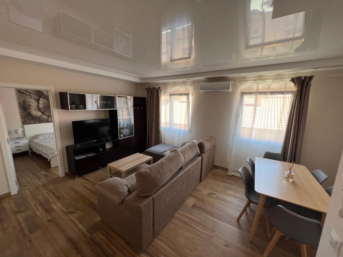 Genuar Apartments Malaga Center. Free Parking Экстерьер фото