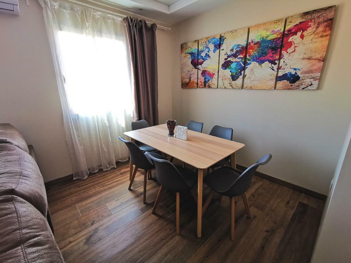 Genuar Apartments Malaga Center. Free Parking Экстерьер фото